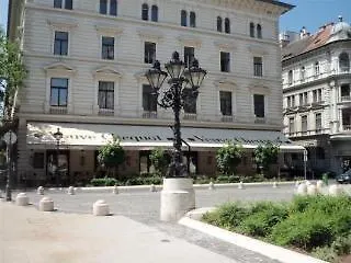 Hotel The Pond Budapest