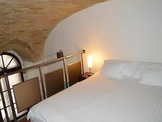 Hotel The Pond 3*