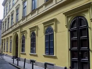 The Pond Будапешт